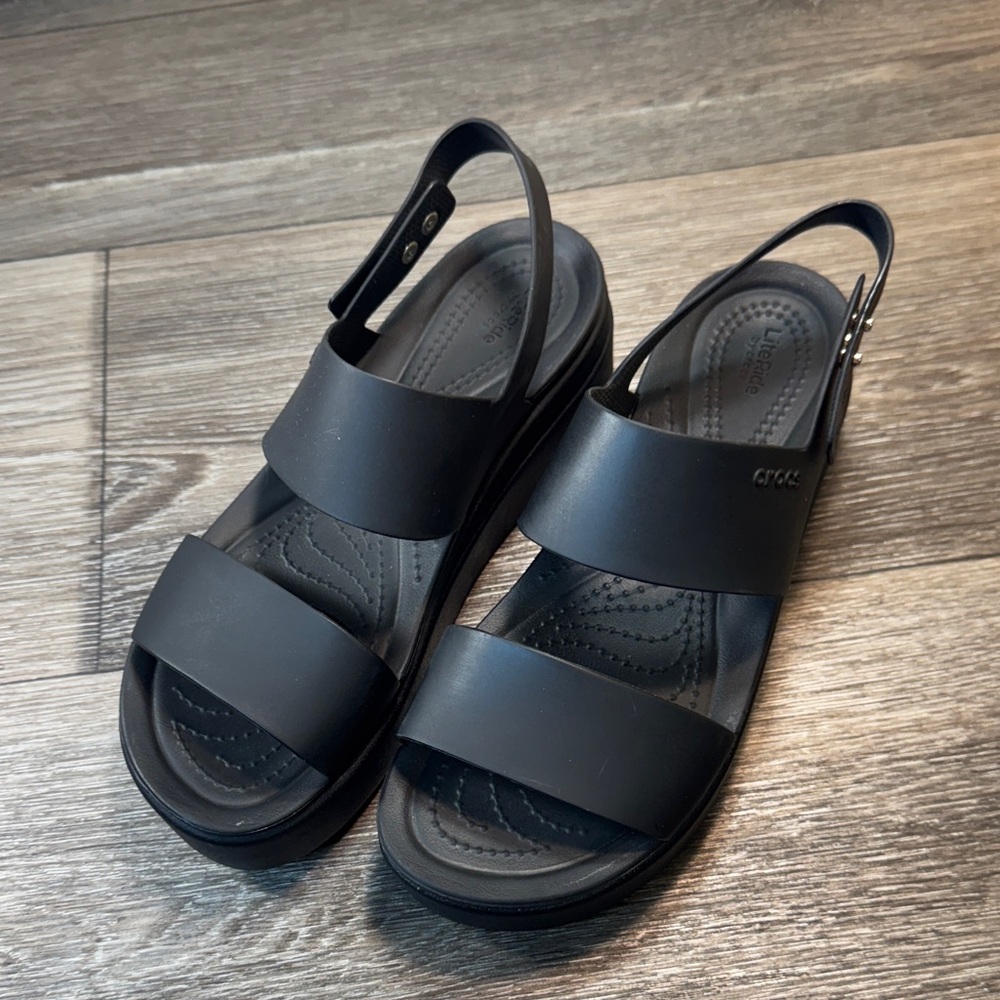 CROCS platform Black Women's Sandals size 8 (j148) - Picture 4 of 9